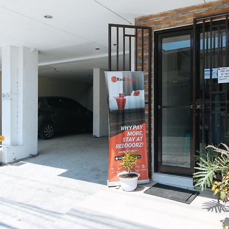 Reddoorz Near Sm Bicutan Hotel Paranaque City Екстериор снимка