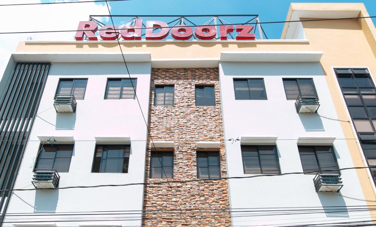 Reddoorz Near Sm Bicutan Hotel Paranaque City Екстериор снимка