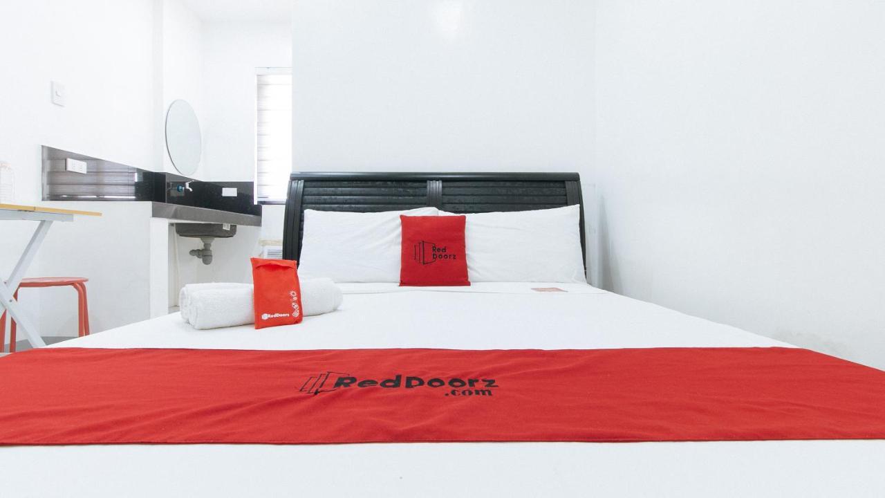 Reddoorz Near Sm Bicutan Hotel Paranaque City Екстериор снимка